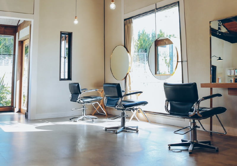 【美容師スタイリスト募集！】◇女性が働きやすい環境が整った美容室◇仕事もプライベートも充実した美容師ライフをおくりませんか？